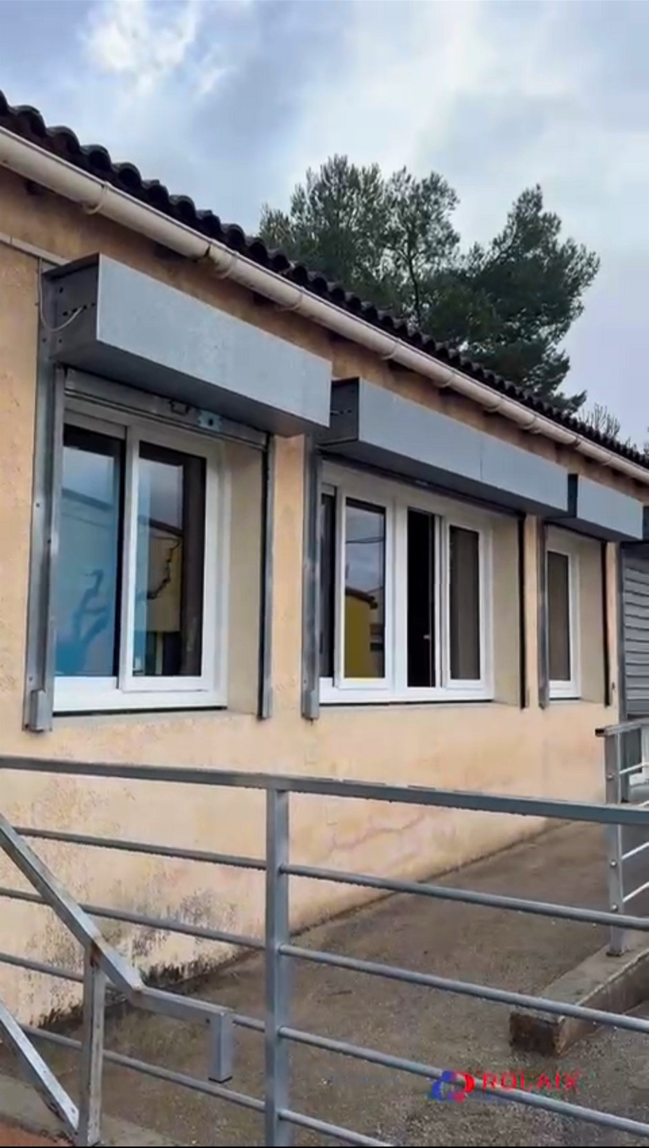 Rénovation des menuiseries de l’école des Bouroumettes au Penne-Mirabeau