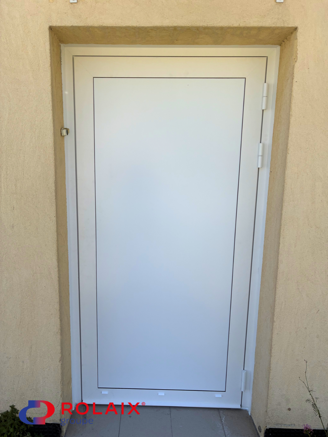 Remplacement de porte aluminium anti-panique à la Société Nautique de l'Estaque Mourepiane