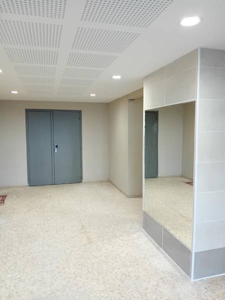 Rénovation de l’éclairage en copropriété à Aix-en-Provence – Résidence Le Serpolet