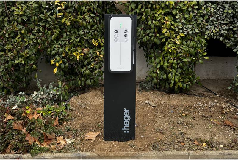 Mise en place d'une borne de recharge pour véhicule électrique dans un magnifique foyer à Marseille (l'Arche)